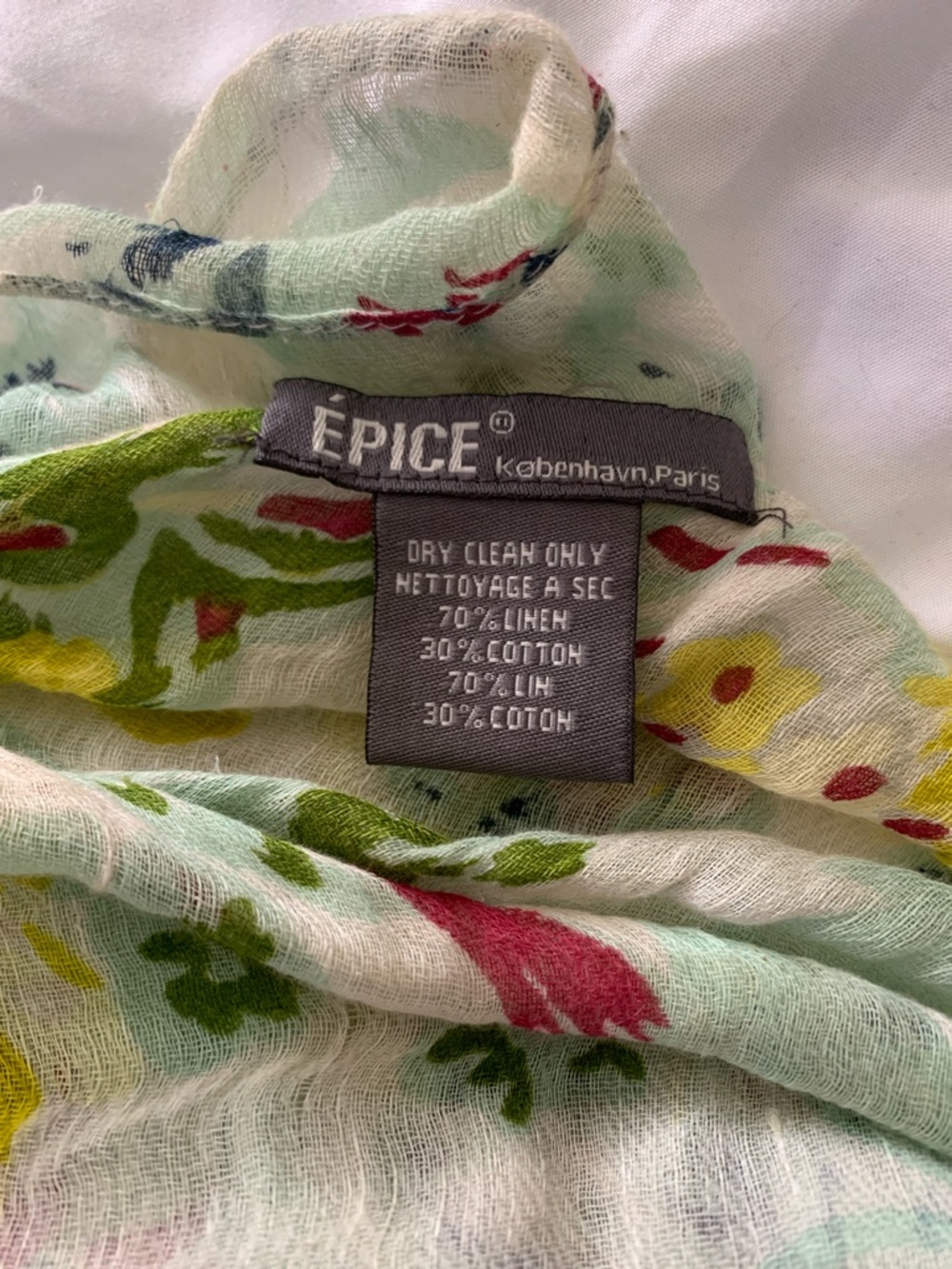 Epice Linen and Cotton Floral Scarf - Picture 3 of 4